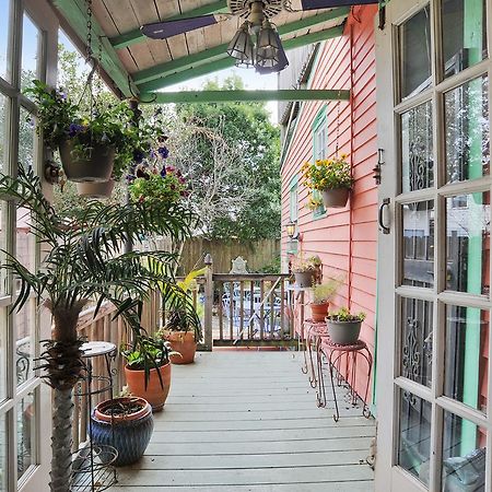 La Dauphine Bed And Breakfast New Orleans Exterior photo